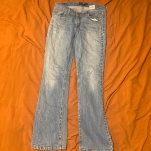 Levi too super low 524 jeans